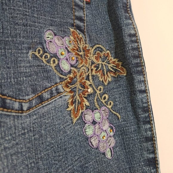 Boot Cut Jeans with Embroidery - Picture 5 of 7